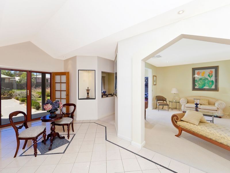 8 Alexandra Street, Hall ACT 2618