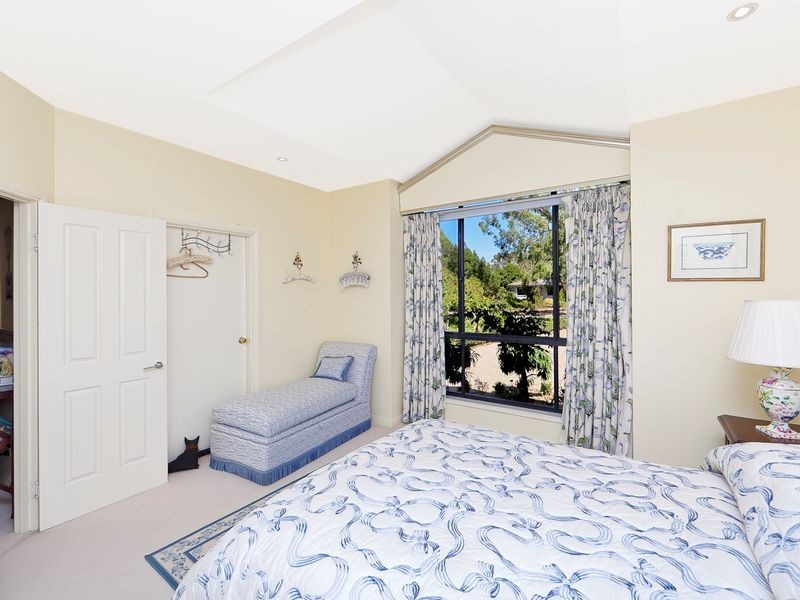 8 Alexandra Street, Hall ACT 2618