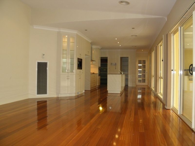 66 McGilvray Close, Gordon ACT 2906