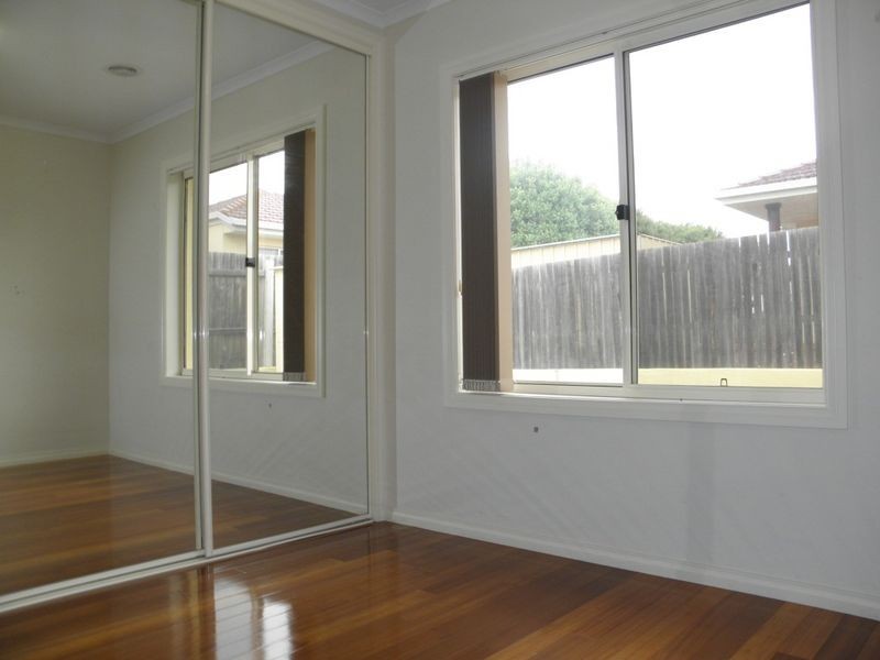 66 McGilvray Close, Gordon ACT 2906