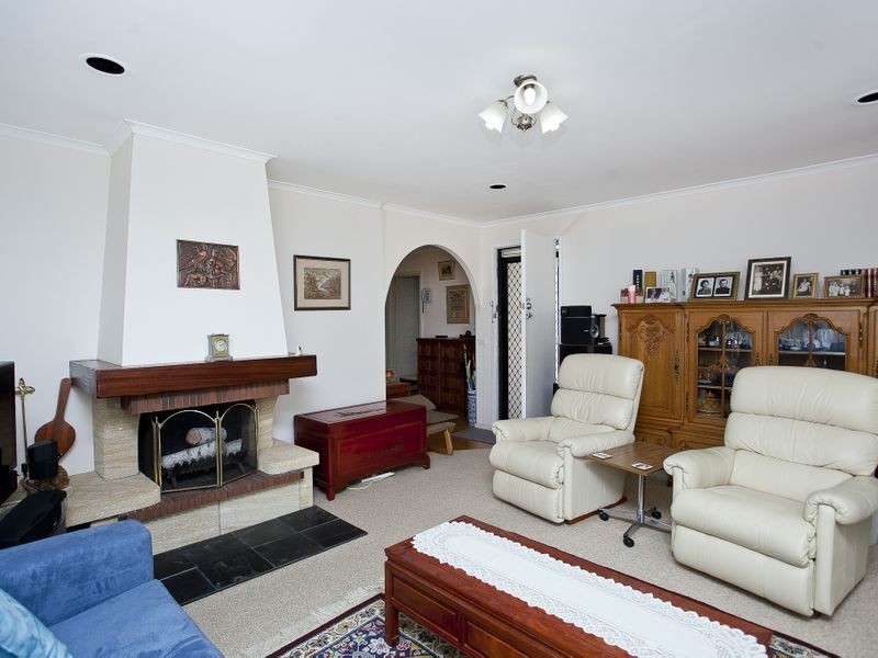 1 Lendon Place, Macgregor ACT 2615