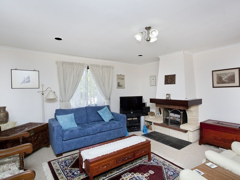 1 Lendon Place, Macgregor ACT 2615