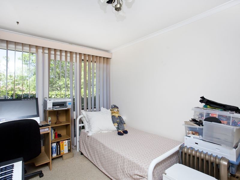 1 Lendon Place, Macgregor ACT 2615