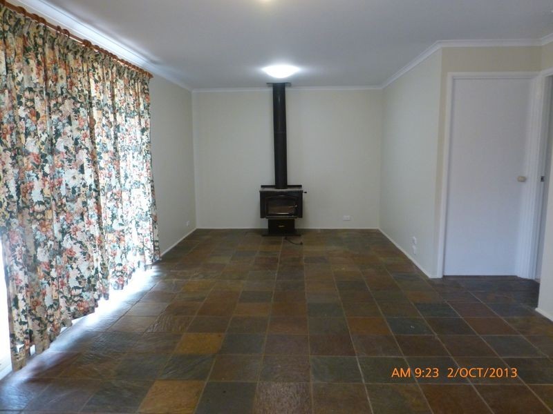 80 Casey Crescent, Calwell ACT 2905