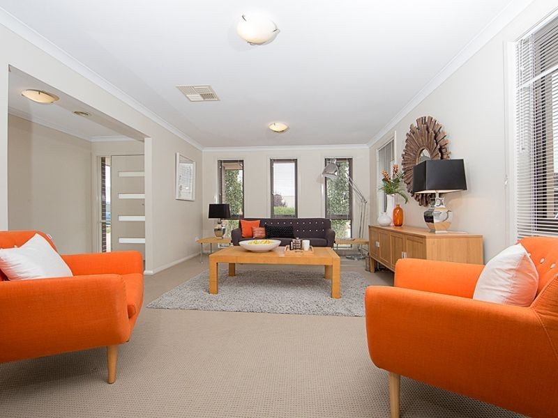 12 Eric De Salis Street, Macgregor ACT 2615