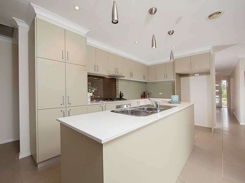12 Eric De Salis Street, Macgregor ACT 2615