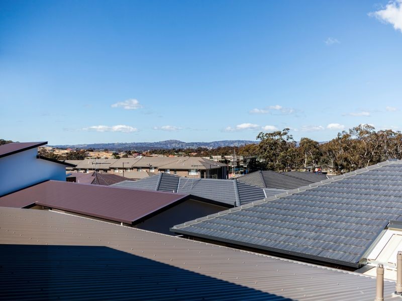 12 Kevin Curtis Crescent, Casey ACT 2913