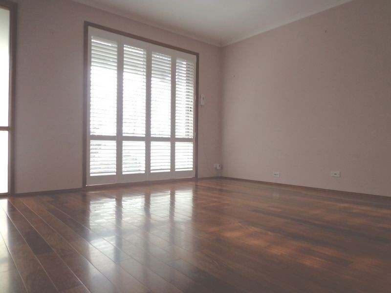 12 Midge Street, Gordon ACT 2906