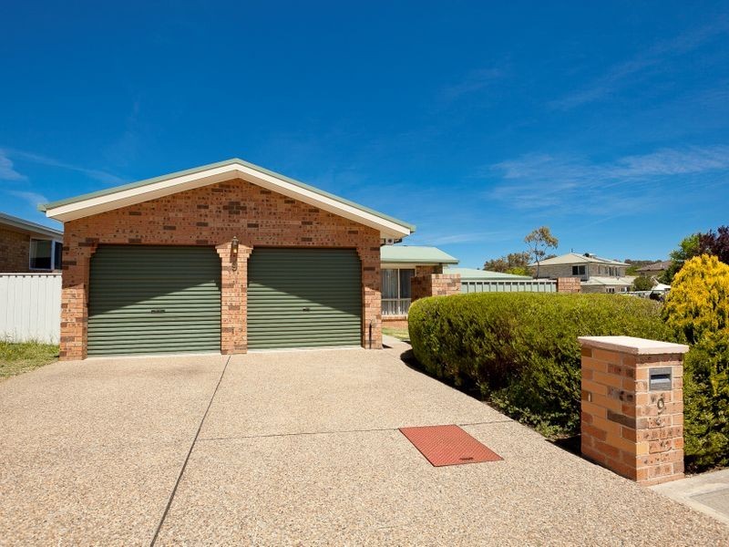 9 Larkin Close, Gordon ACT 2906