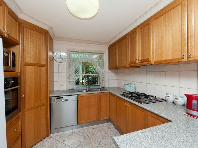 9 Larkin Close, Gordon ACT 2906