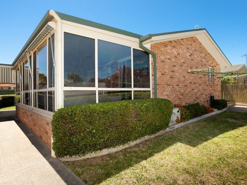 9 Larkin Close, Gordon ACT 2906