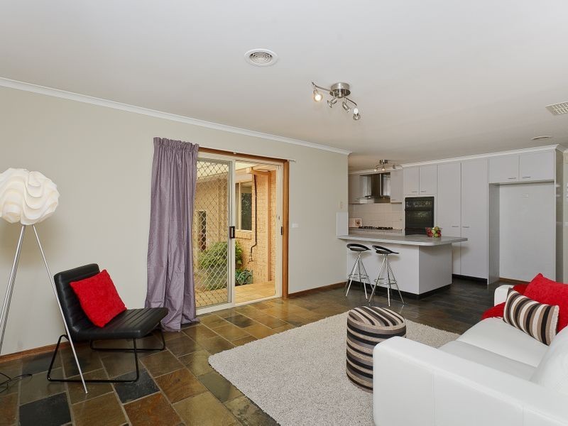 6 Bottrill Street, Bonython ACT 2905