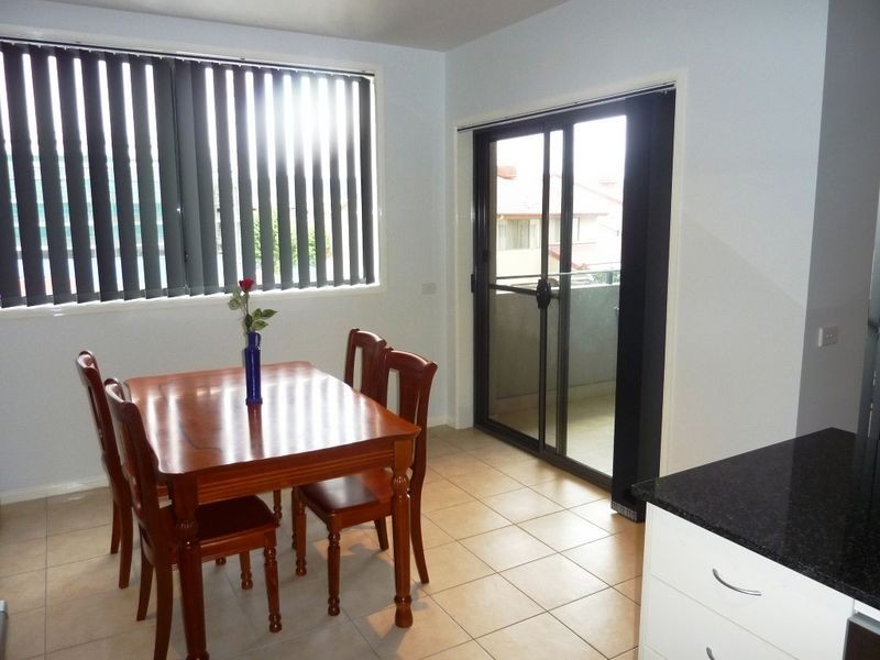 14/2 Eileen Good Street, Greenway ACT 2900