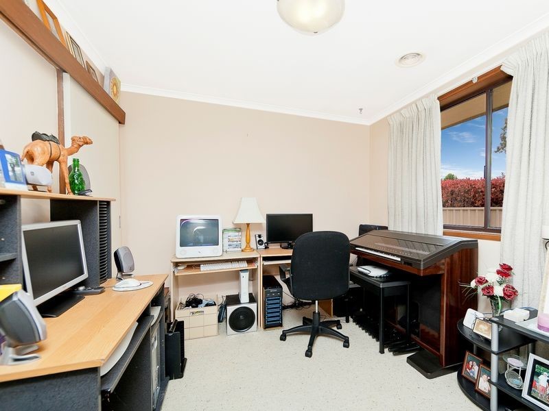 4 Conway Place, Gowrie ACT 2904