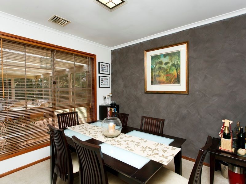 4 Blinkhorn Place, Gordon ACT 2906