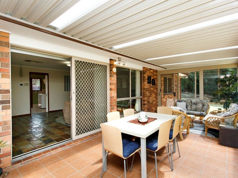 4 Blinkhorn Place, Gordon ACT 2906