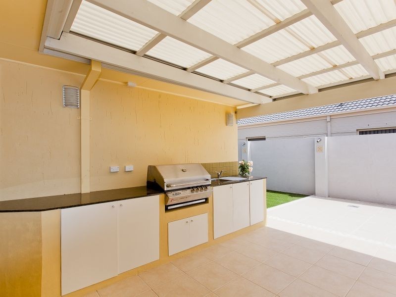 66 McGilvray Close, Gordon ACT 2906