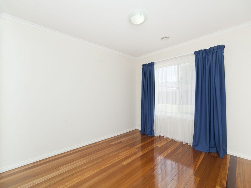 66 McGilvray Close, Gordon ACT 2906