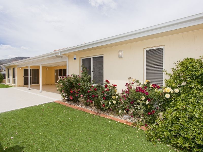 66 McGilvray Close, Gordon ACT 2906