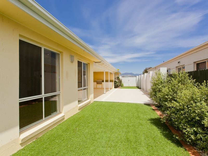 66 McGilvray Close, Gordon ACT 2906