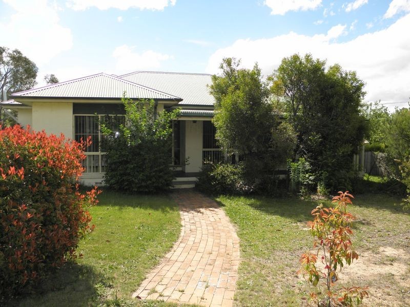 4 Kingscote Crescent, Bonython ACT 2905