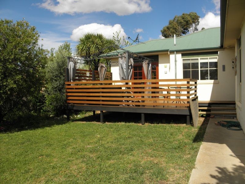 4 Kingscote Crescent, Bonython ACT 2905