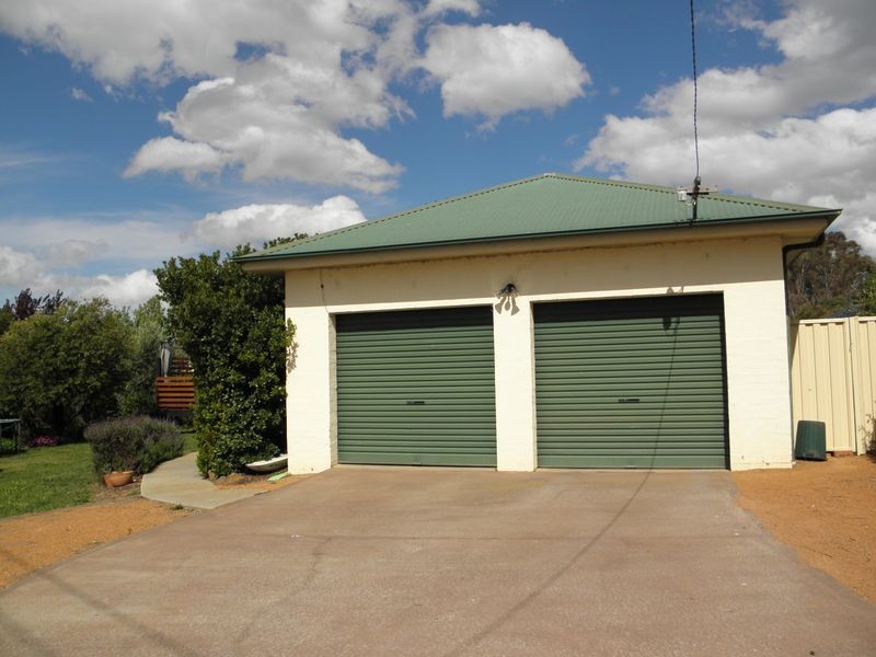 4 Kingscote Crescent, Bonython ACT 2905