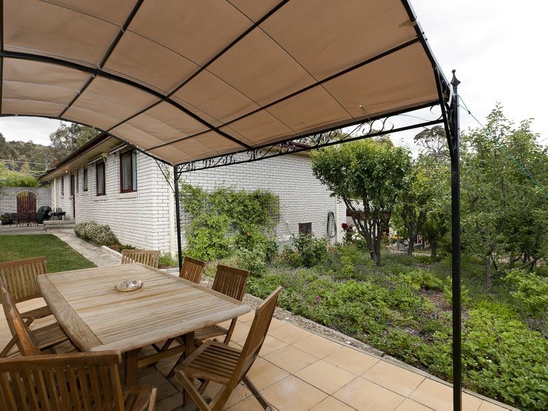 7 Humble Court, Kambah ACT 2902