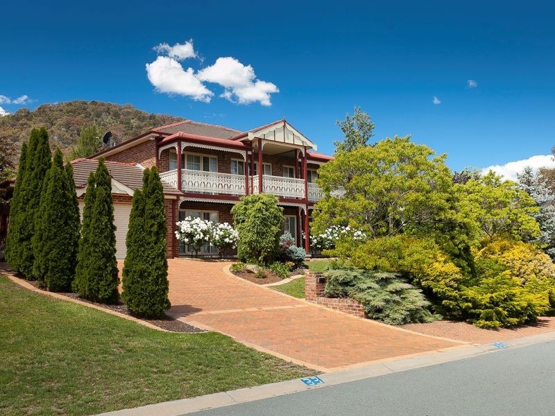 33 Russell Drysdale Crescent, Conder ACT 2906