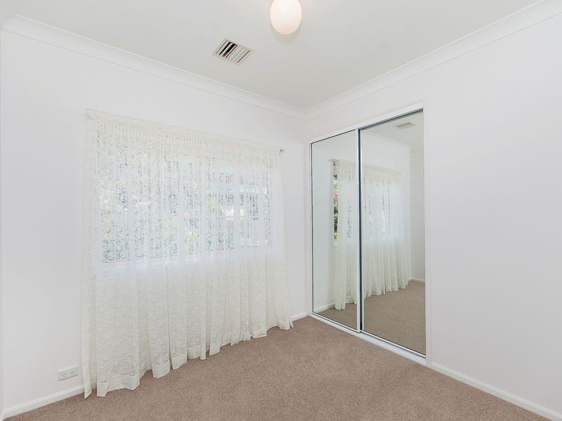 33 Russell Drysdale Crescent, Conder ACT 2906