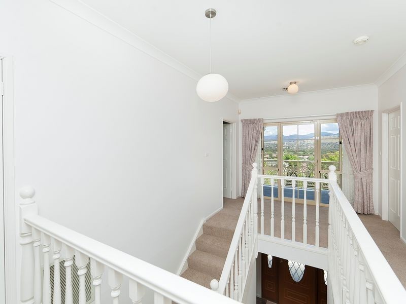33 Russell Drysdale Crescent, Conder ACT 2906