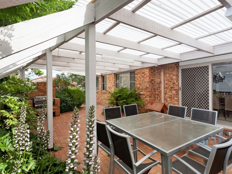 32 Clare Dennis Avenue, Gordon ACT 2906