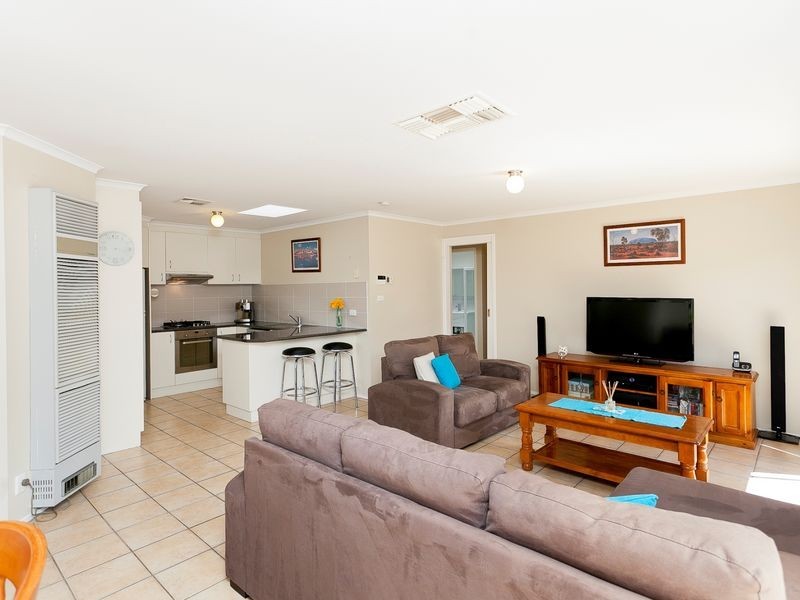 9 Schofield Place, Gordon ACT 2906