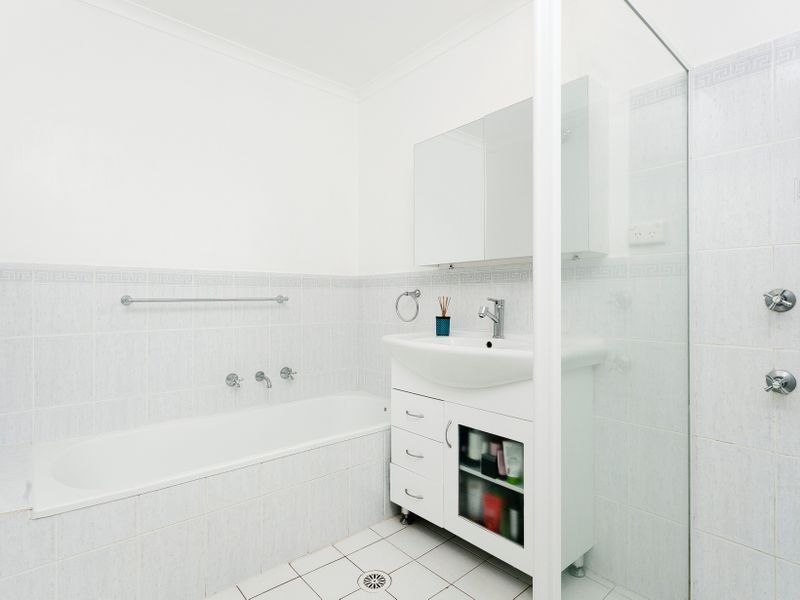 9 Schofield Place, Gordon ACT 2906