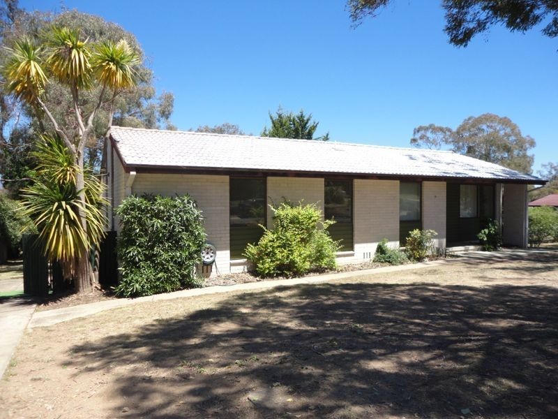 2 Morey Place, Wanniassa ACT 2903