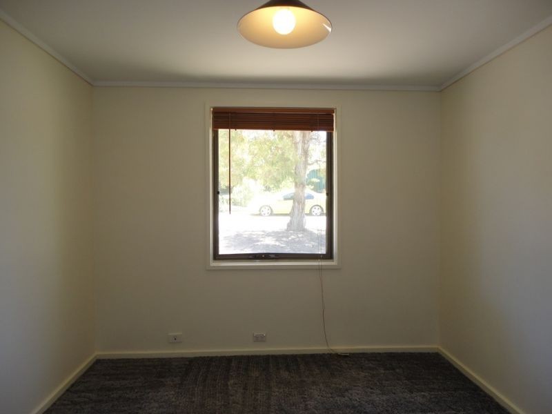 2 Morey Place, Wanniassa ACT 2903