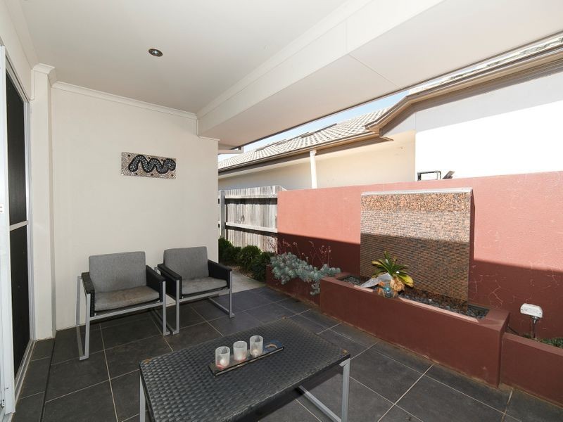 7 Nancy Cato Street, Franklin ACT 2913