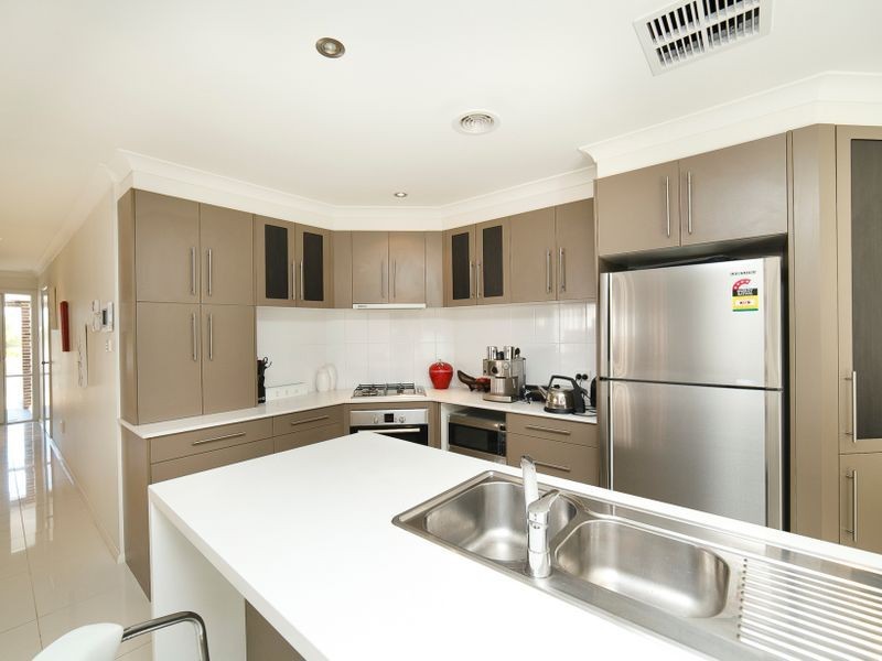 7 Nancy Cato Street, Franklin ACT 2913