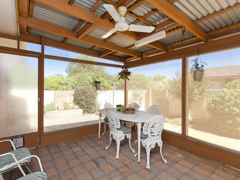 16/37 Wyselaskie Circuit, Kambah ACT 2902