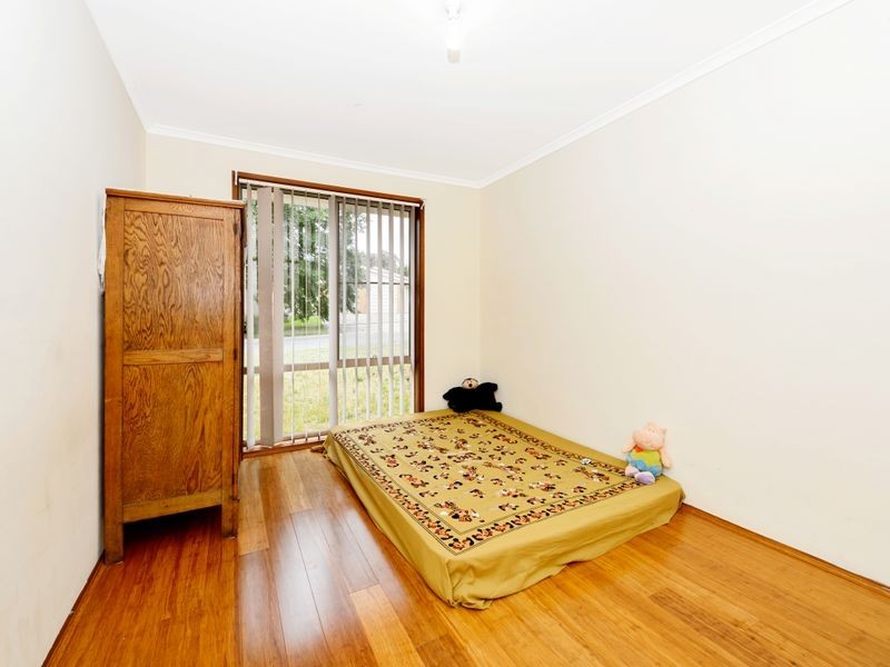 3/8 Wilson Crescent, Banks ACT 2906
