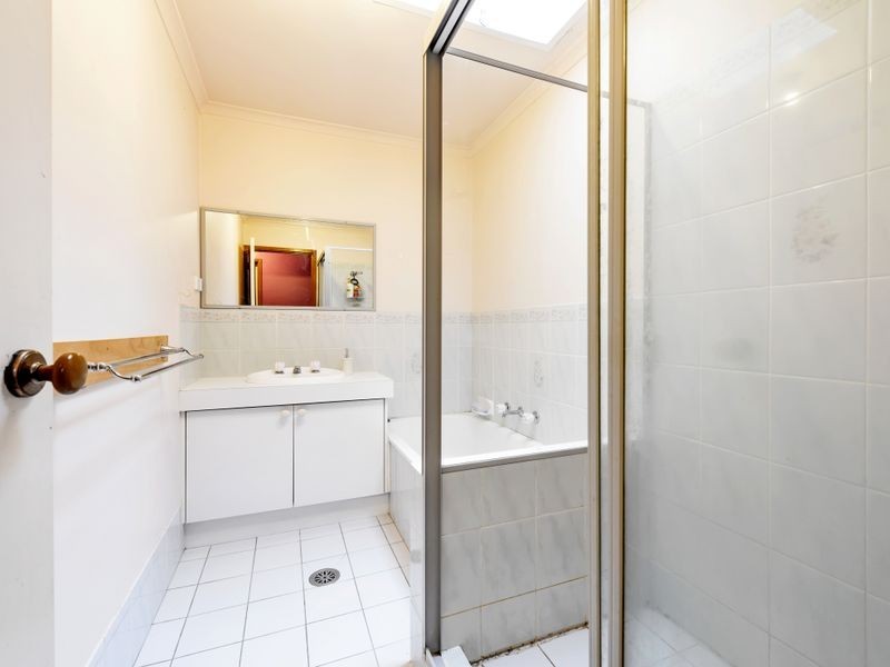 3/8 Wilson Crescent, Banks ACT 2906