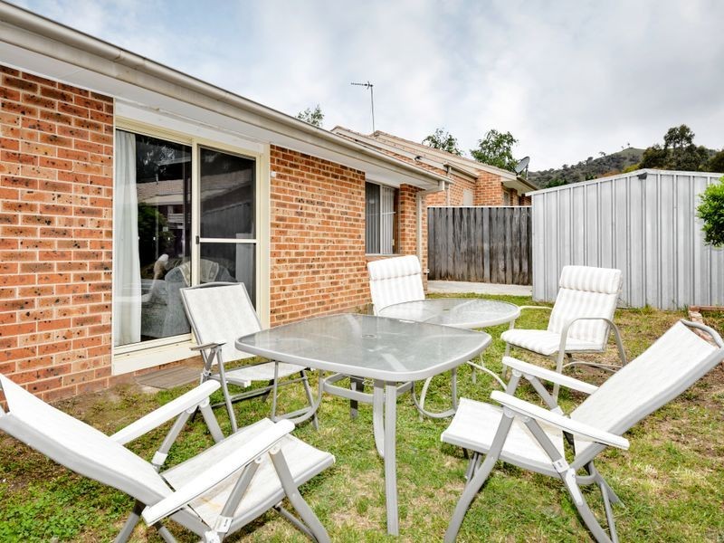 3/8 Wilson Crescent, Banks ACT 2906