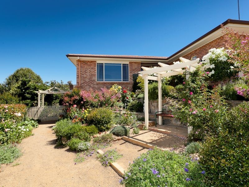 11 Marilyn Place, Queanbeyan NSW 2620