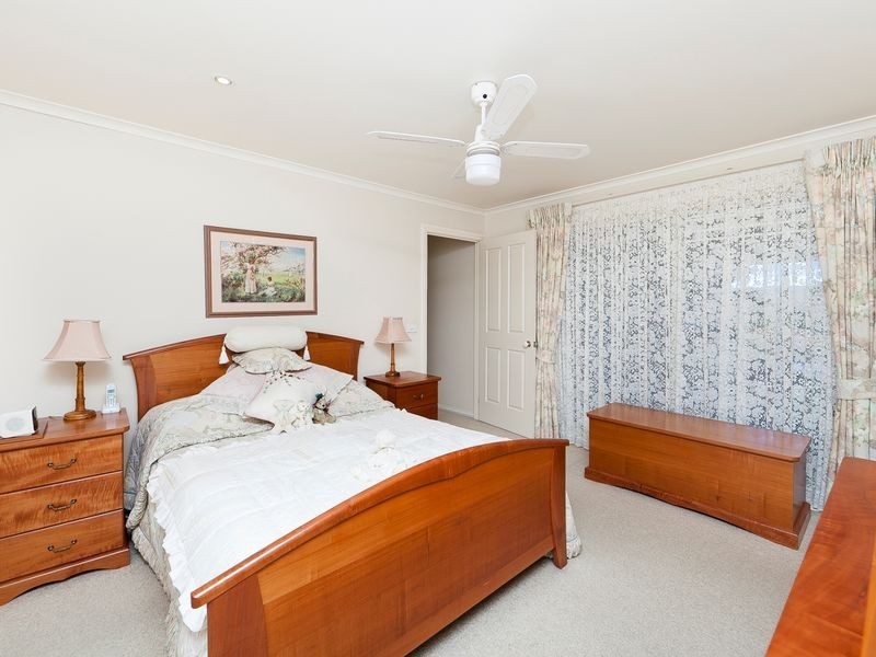 11 Marilyn Place, Queanbeyan NSW 2620