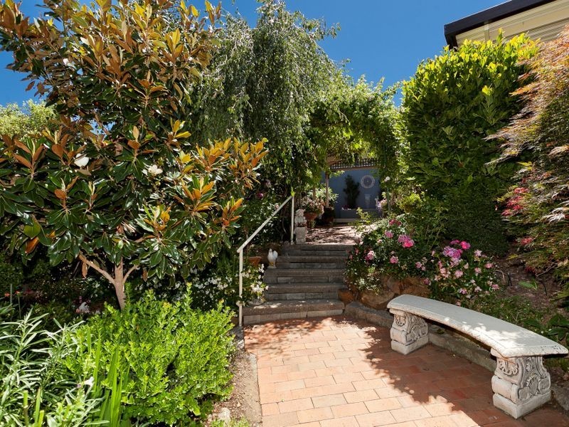 11 Marilyn Place, Queanbeyan NSW 2620