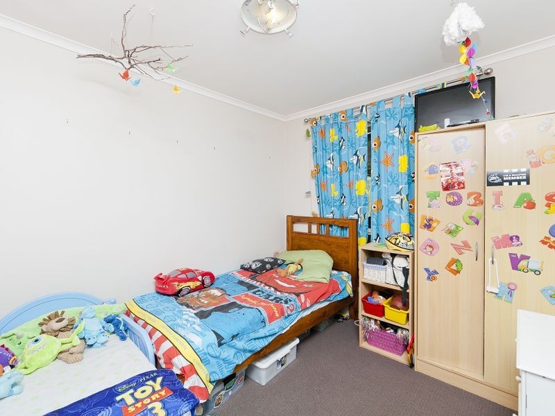 16 Menzies Court, Banks ACT 2906