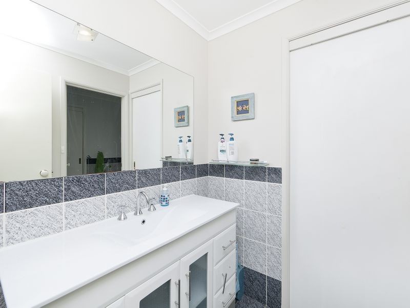 16 Menzies Court, Banks ACT 2906