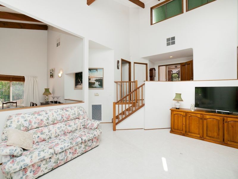 8 Ebsworth Close, Macarthur ACT 2904