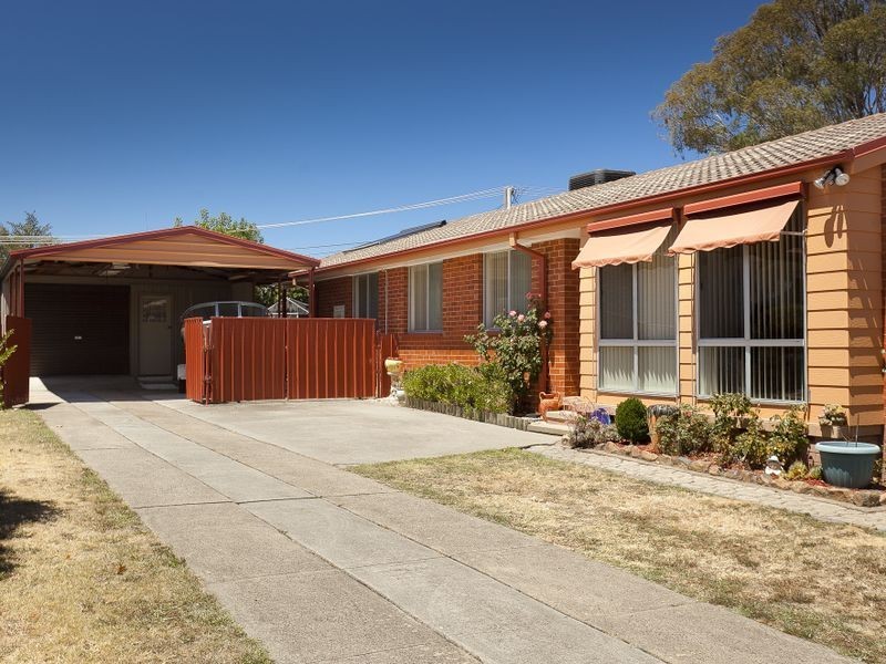 18 Cutbush Street, Kambah ACT 2902