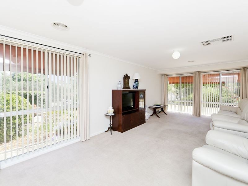 18 Cutbush Street, Kambah ACT 2902
